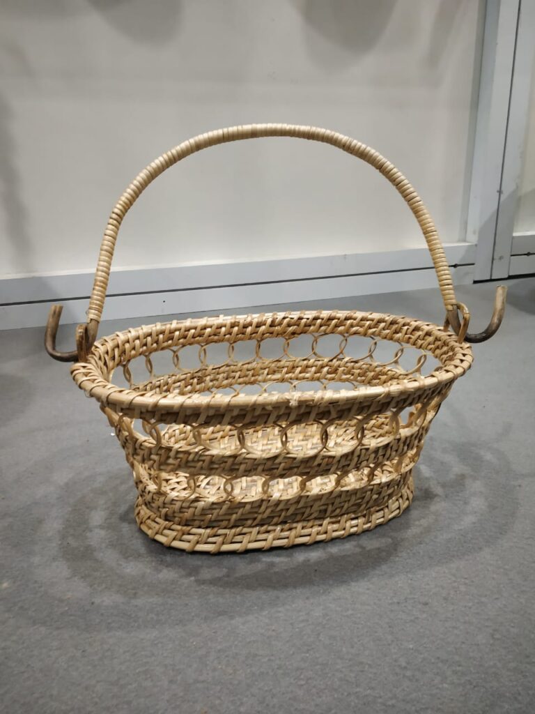 Cane Basket with Handle, EC 043 ETHICA ONLINE