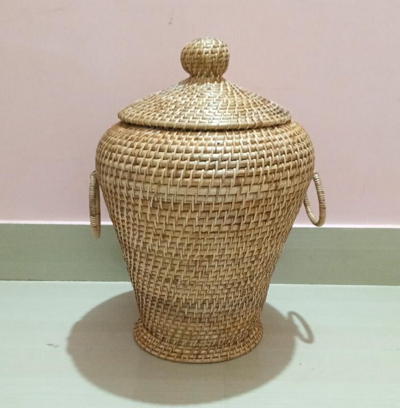 Designer Cane Laundry Basket with lid, EC 216 ETHICA ONLINE